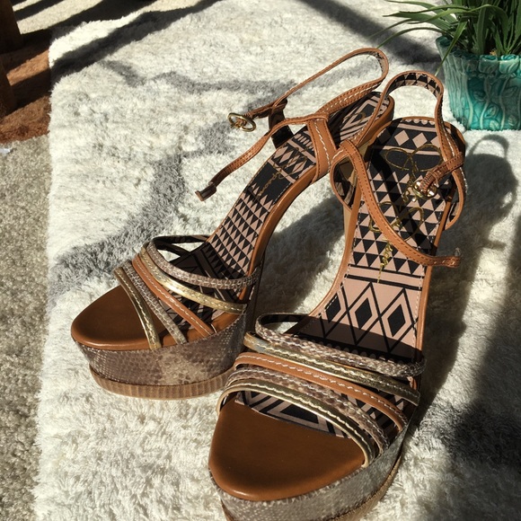 Jessica Simpson heels- super gorgeous - Picture 3 of 14